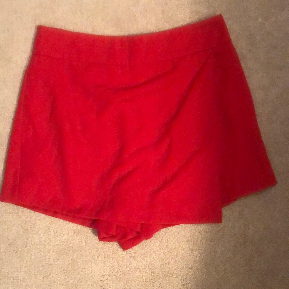 Red skort
